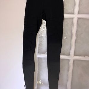 Lululemon’s legging black